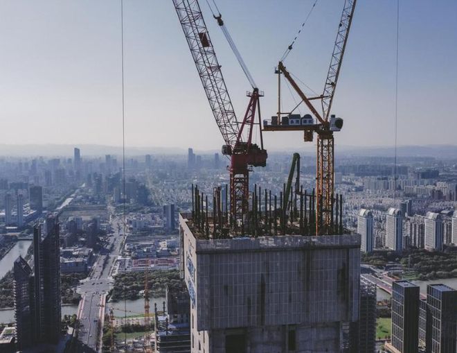 新利体育网址地方债务危机我国停止大基建冷静下来后经济才能浴火重生？(图3)